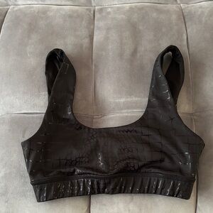Glyder snake textured Sports Bra size small